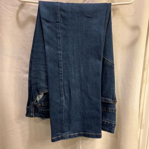 2 for $20 Must bundle / Weatherproof Vintage jeans - Picture 2 of 10